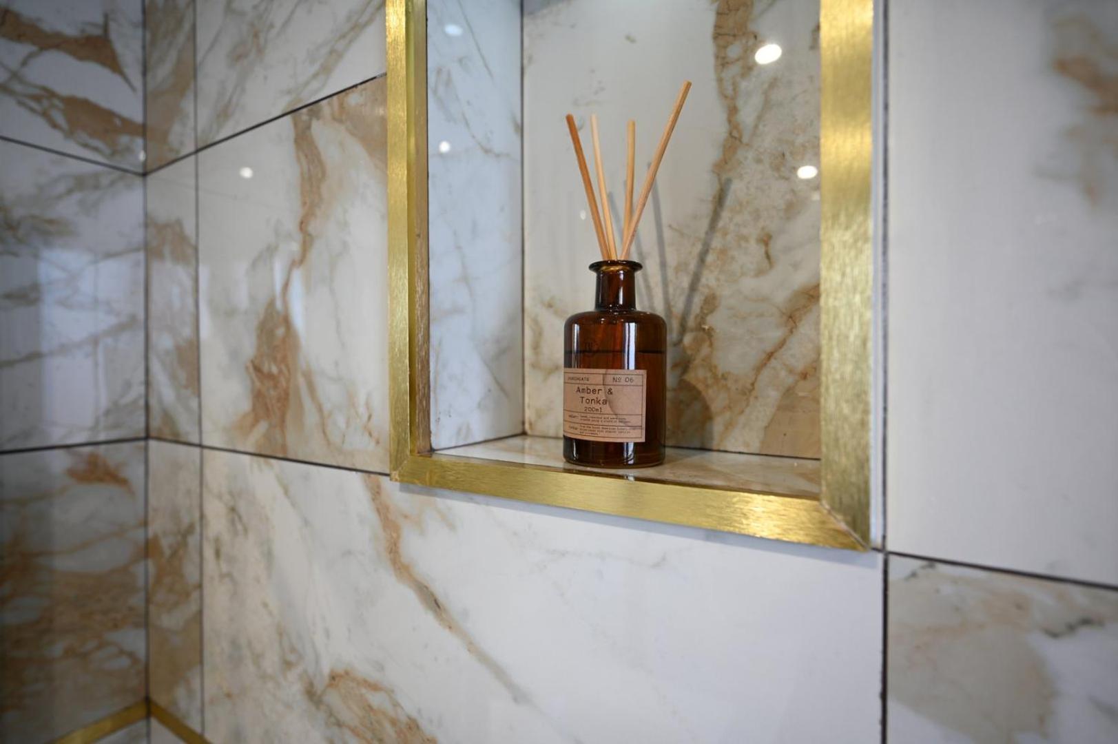 Luxury Two Bed Apartment - Cardiff City Centre Bagian luar foto