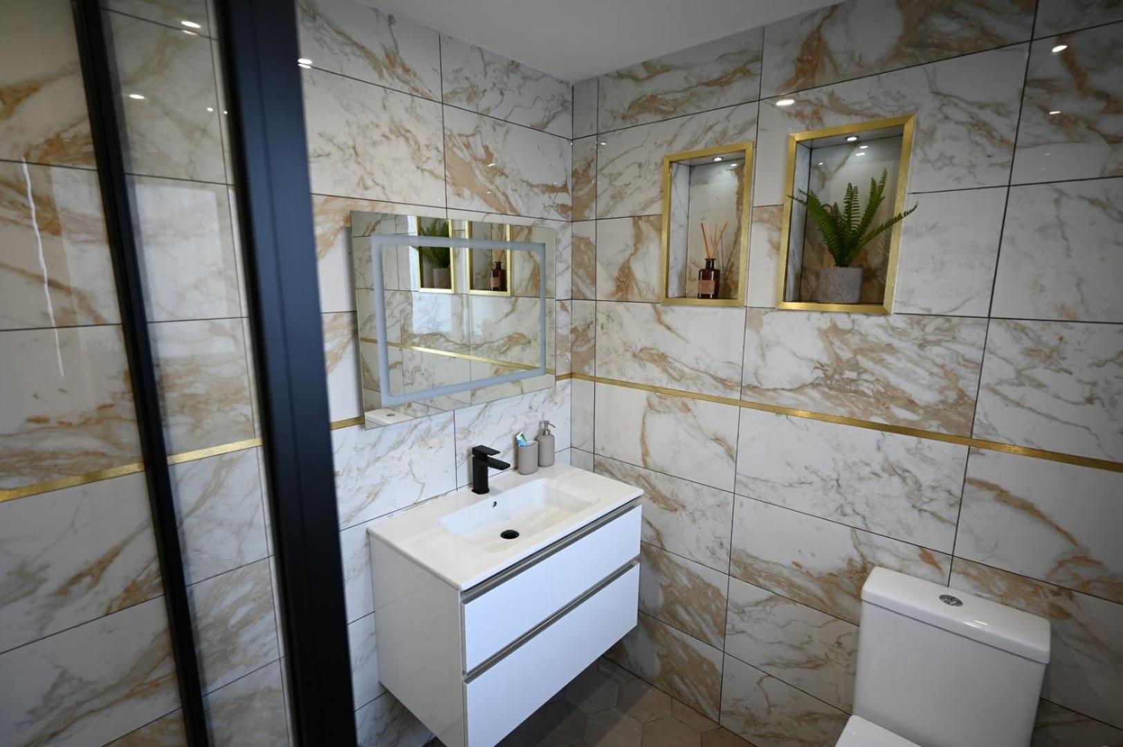 Luxury Two Bed Apartment - Cardiff City Centre Bagian luar foto